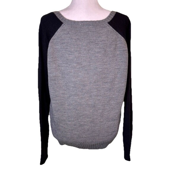 Women’s Gray Penguin Sweater Cozy Winter Holiday Quirky Whimsical Novelty Sz XL - Picture 3 of 8